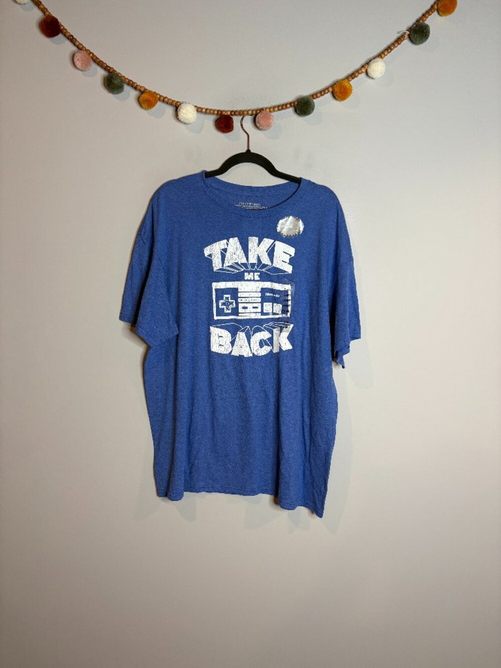 🔆 NWT Nintendo graphic tee